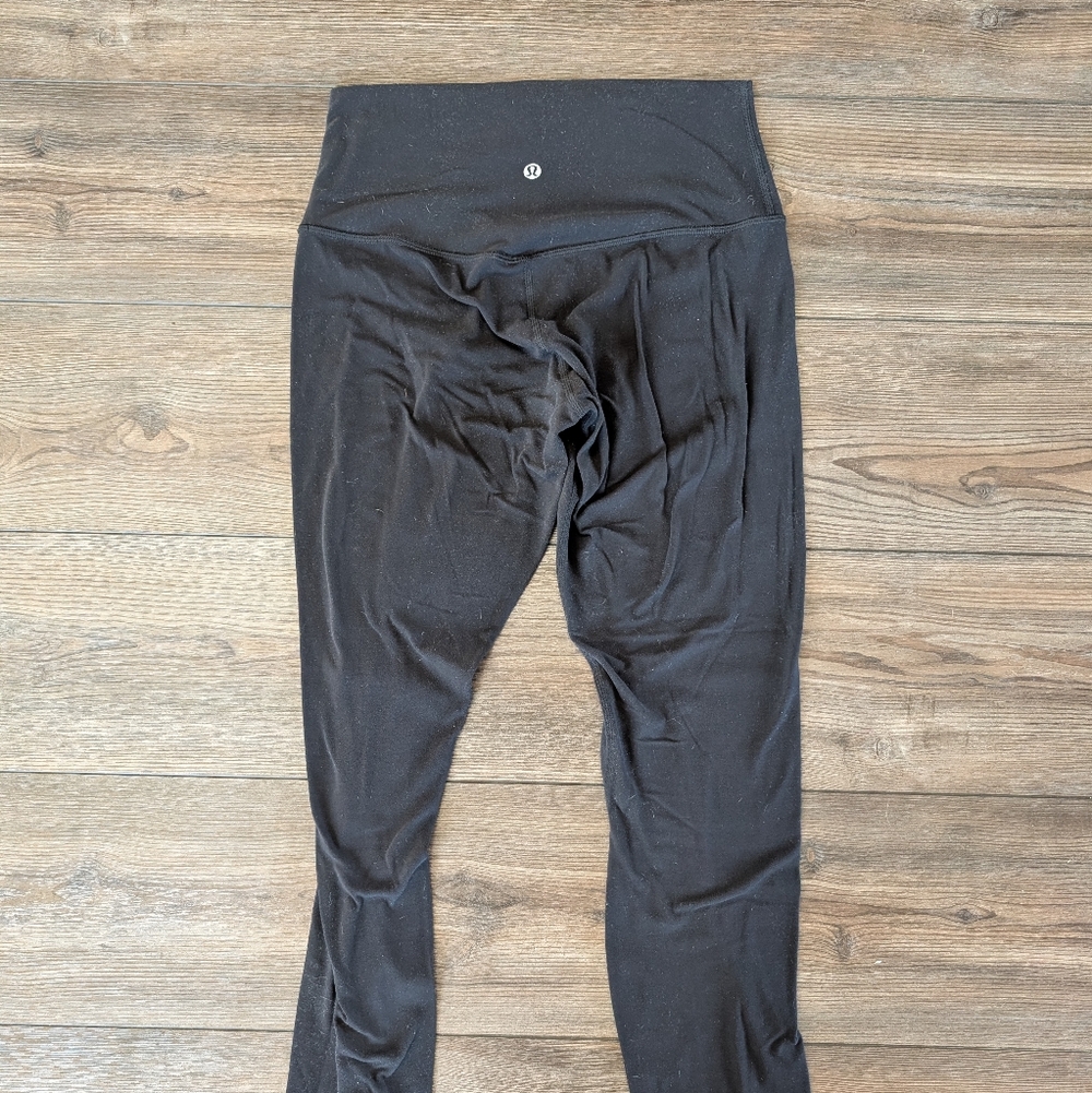 Black lululemon Align Leggings